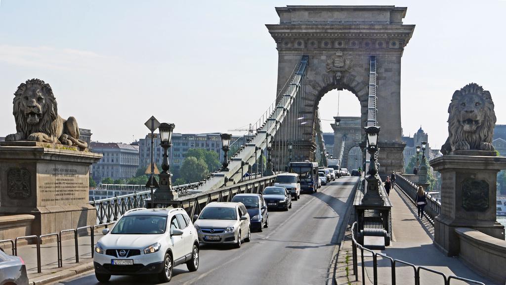 Chain Bridge Studio Apartment Βουδαπέστη Εξωτερικό φωτογραφία
